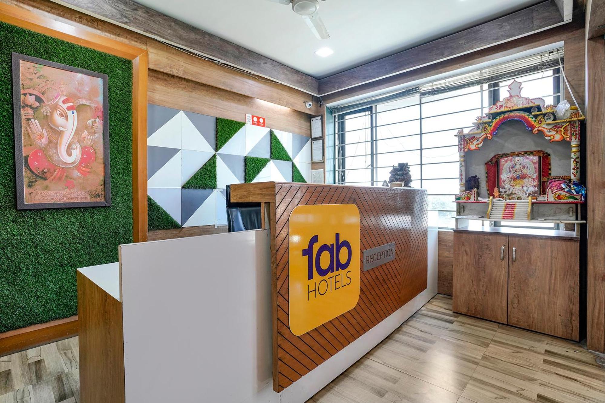 Fabhotel Galaxy I Ahmedabad Bagian luar foto