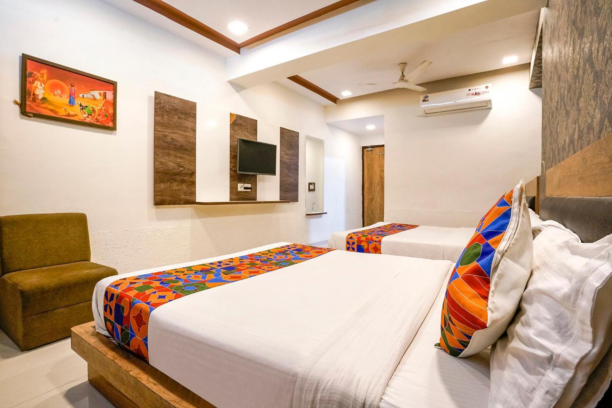 Fabhotel Galaxy I Ahmedabad Bagian luar foto