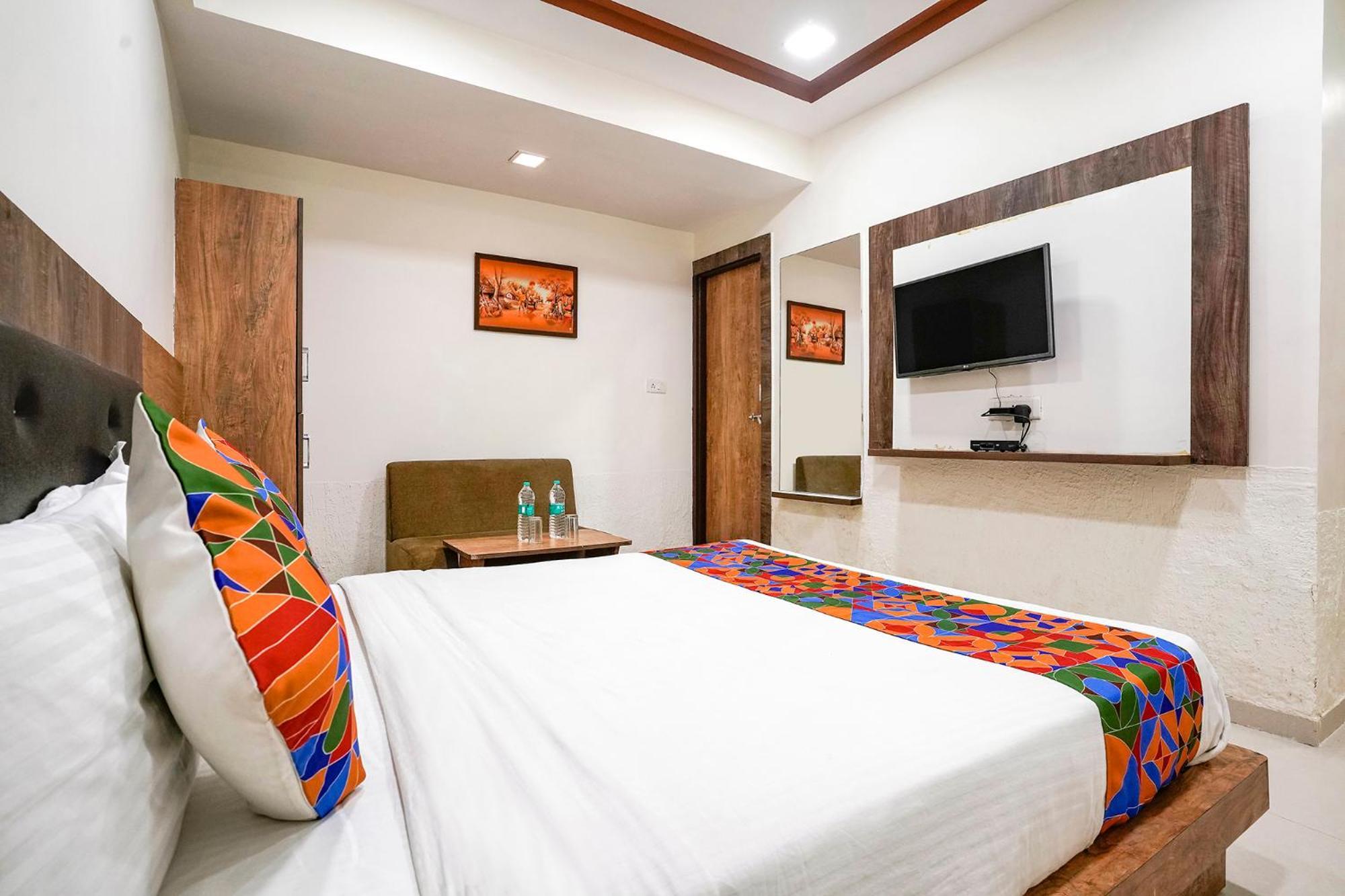 Fabhotel Galaxy I Ahmedabad Bagian luar foto