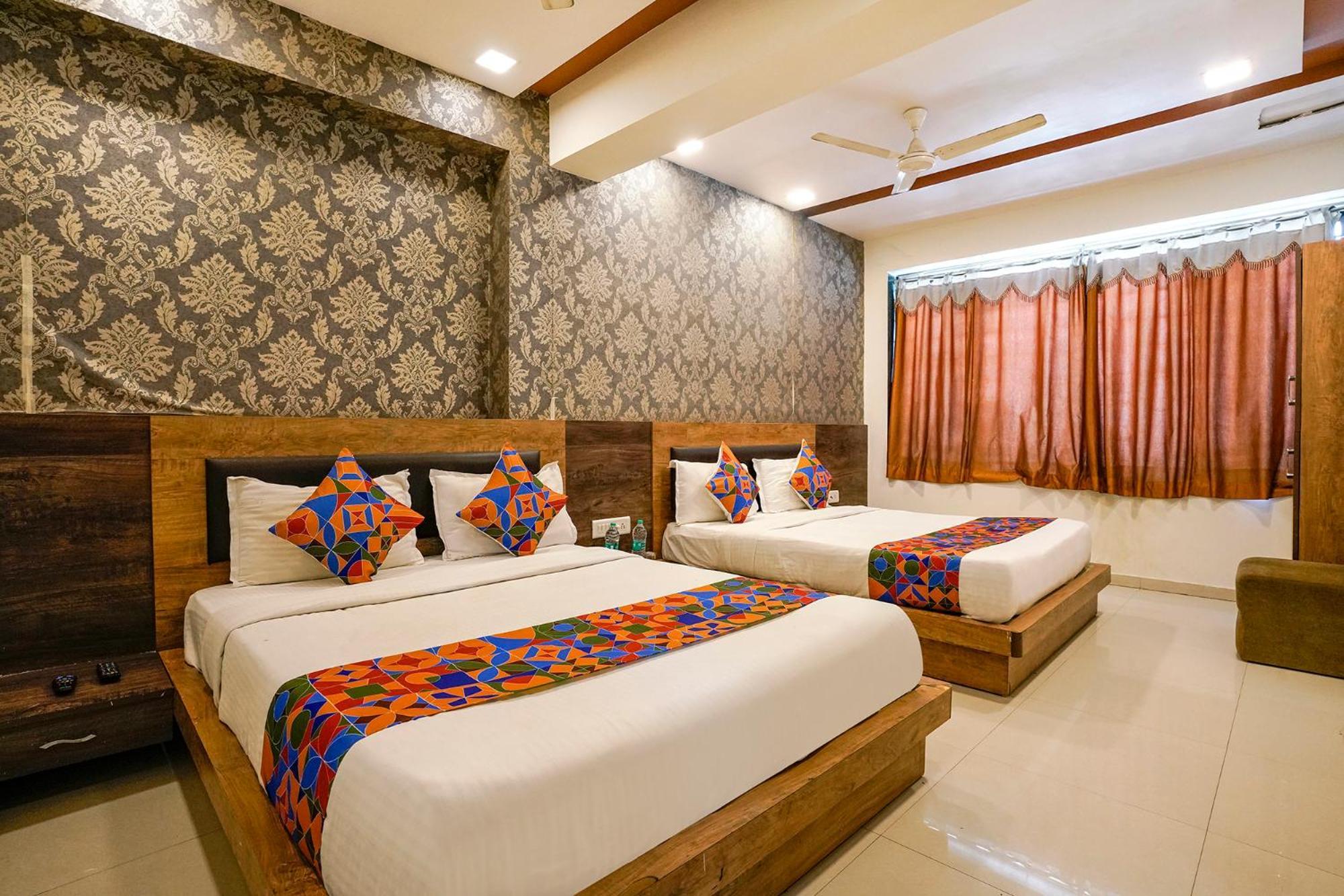 Fabhotel Galaxy I Ahmedabad Bagian luar foto